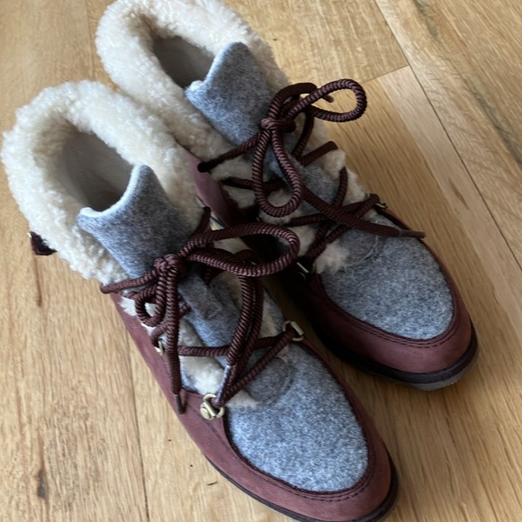 NWOT Sorel Sneakchic Shearling Alpine Boots - Sz 6.5. - Picture 5 of 13
